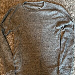 Men’s small thermal long sleeve shirt.